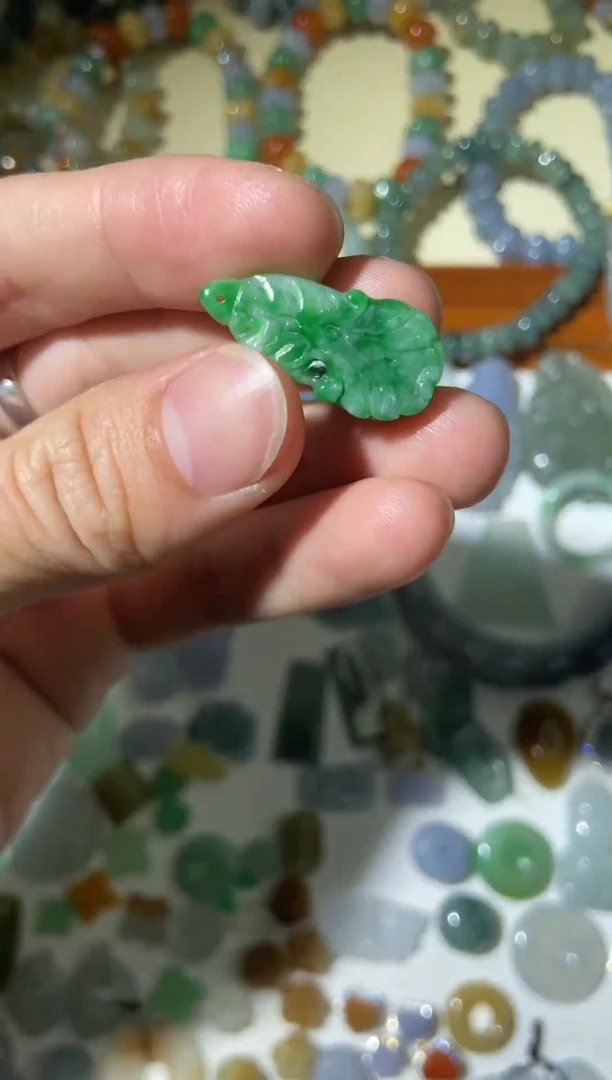 【闪购商品】翡翠颈饰未镶嵌【闪购商品】 天然翡翠