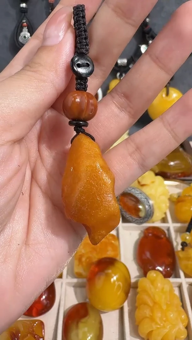 裸石琥珀未镶嵌琥珀