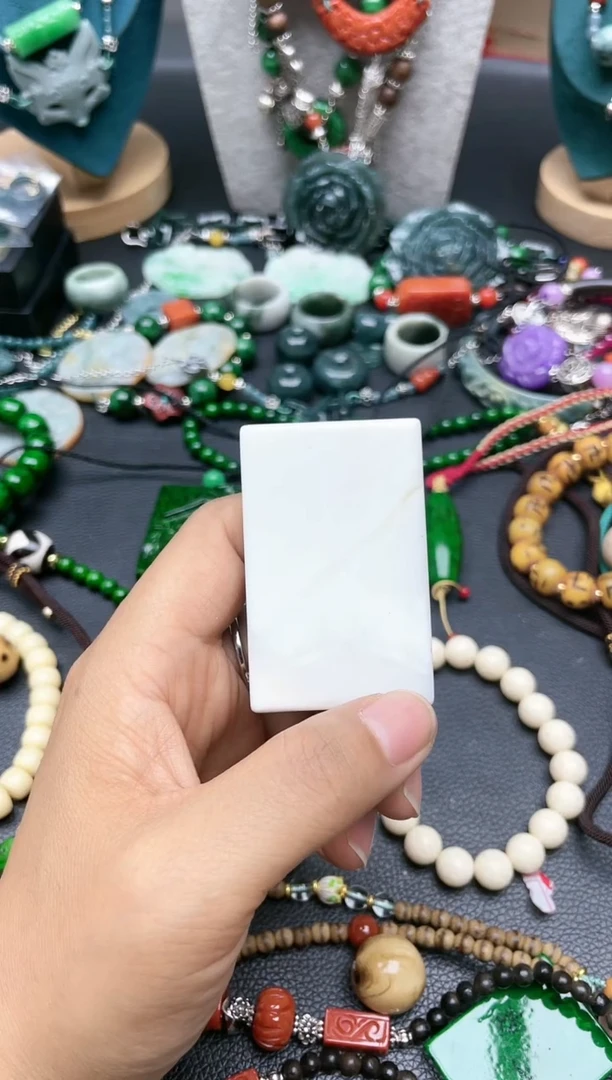 玛瑙/玉髓未镶嵌珠宝半成品A32