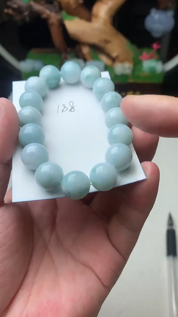颈饰未镶嵌翡翠珠子13