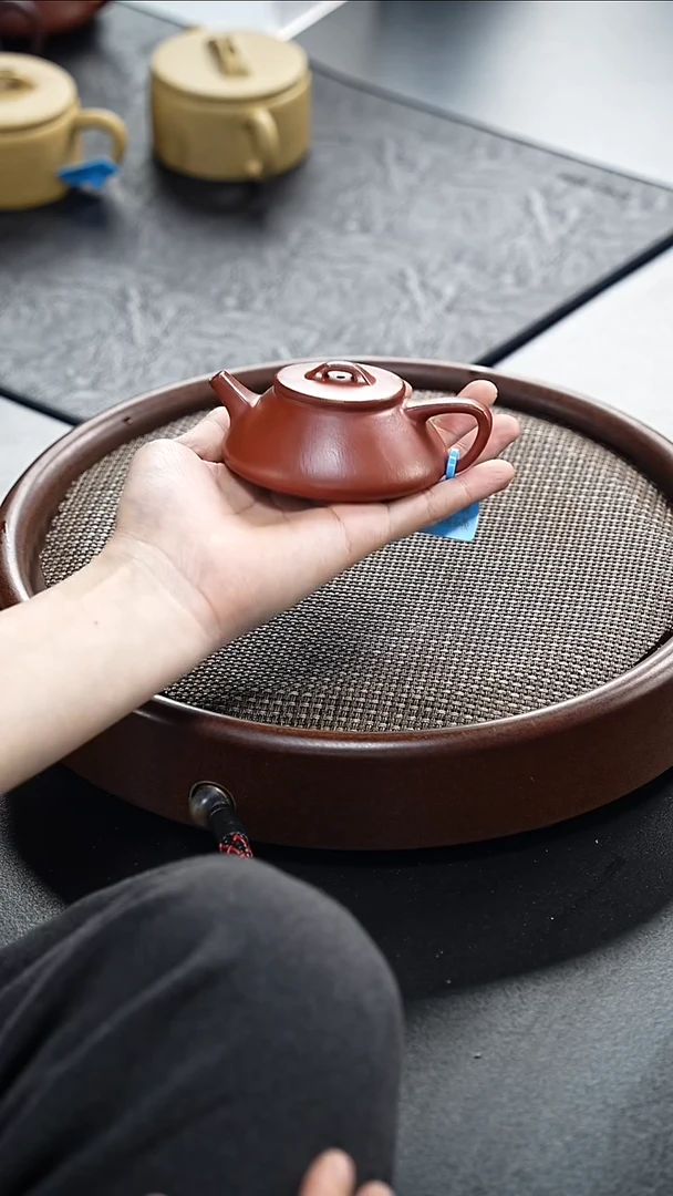 茶壶紫砂扁德中-朱泥-全手工微微瑕-476