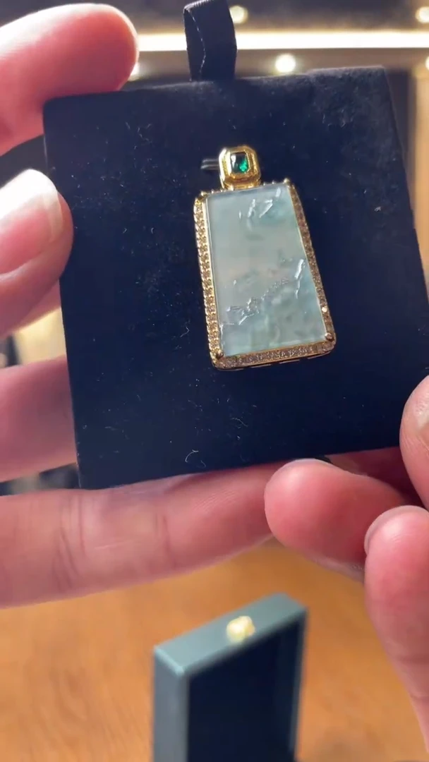 【现场收货】天然翡翠山水吊坠 多样性发货发一件