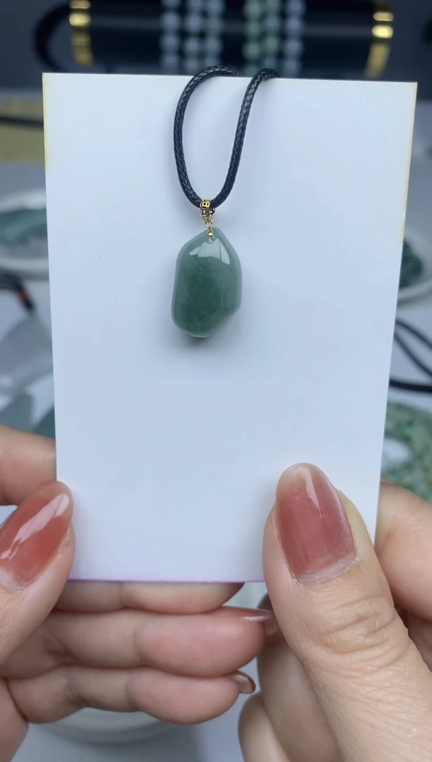 【闪购商品】翡翠颈饰18K金镶嵌天然缅甸翡翠A货随型挂件