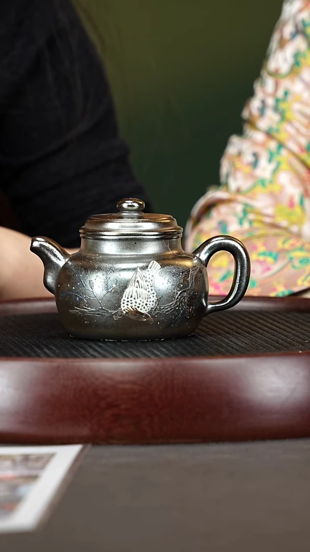 茶壶紫砂19杨建英 大蕴德钟 琉璃金砂柴烧230cc