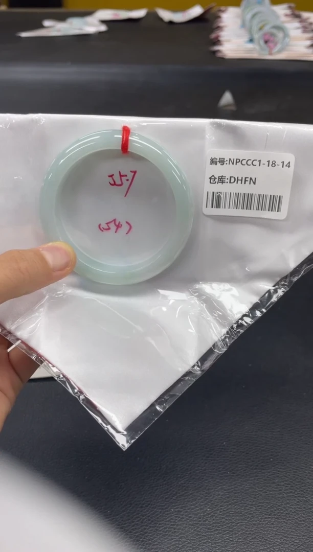 未镶嵌手镯翡翠翡翠手镯