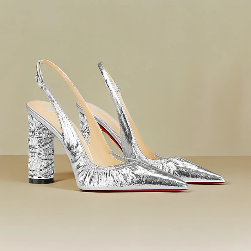 轻奢高级感银色高跟鞋2025秋季新款粗跟时髦洋气爆款百搭尖头凉鞋