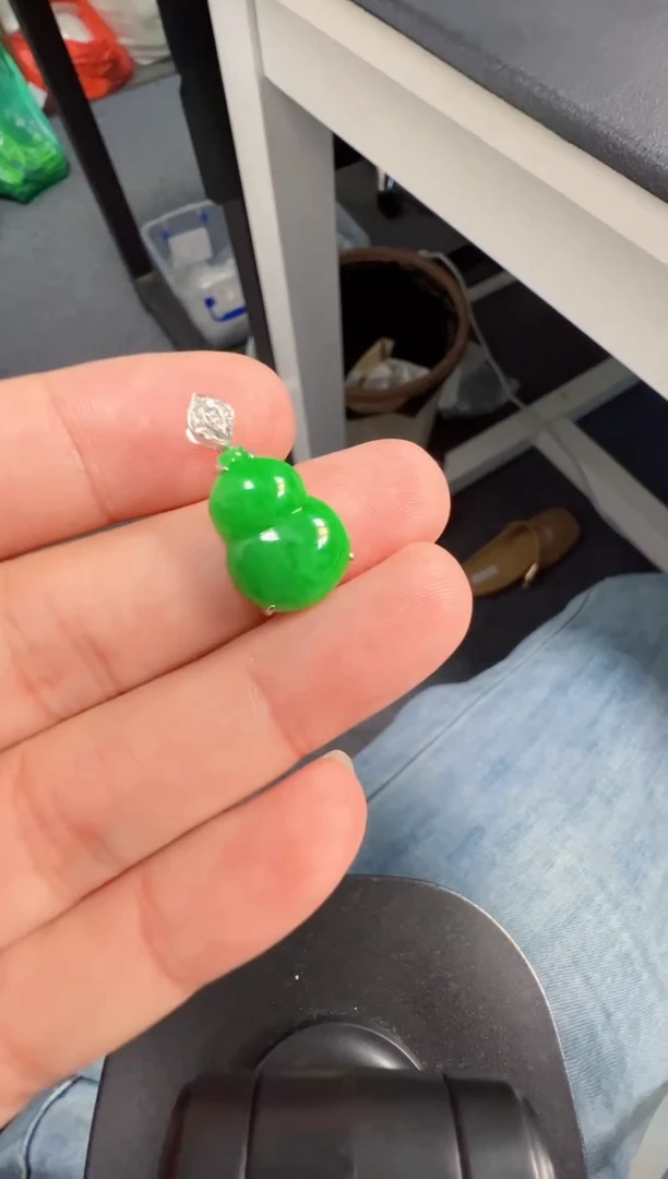 吊坠(不含链)18K金镶嵌翡翠3880