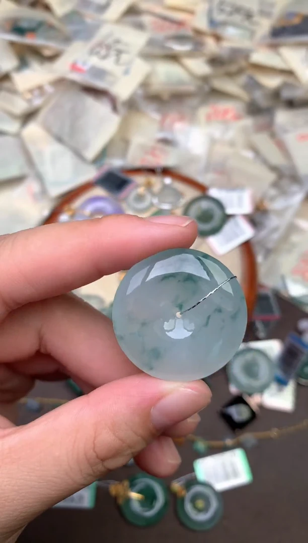 未镶嵌挂件翡翠一