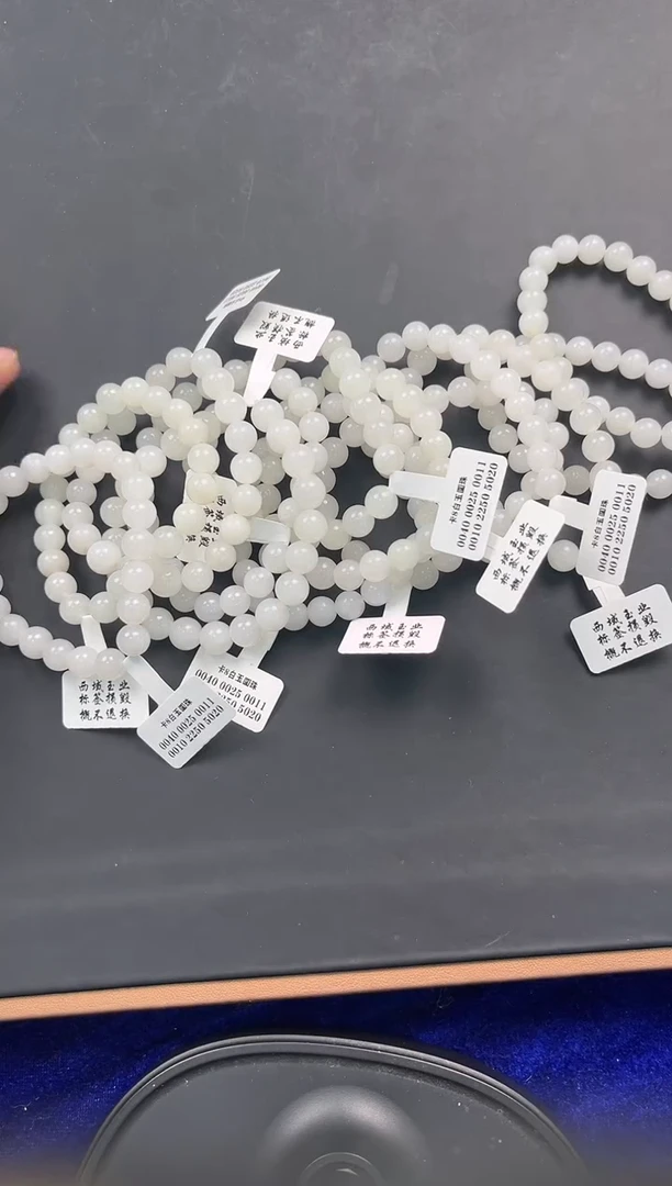 未镶嵌手串和田玉青海白玉手串卡8微色差  纹