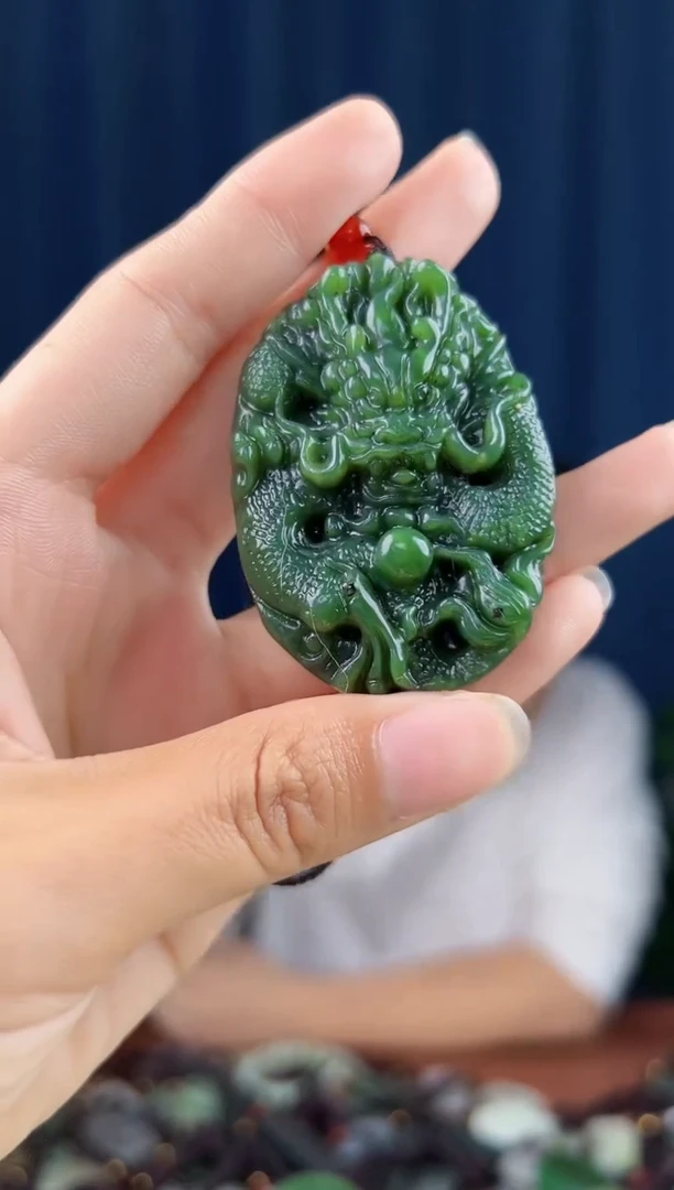 颈饰未镶嵌和田玉拍一发一，多样性发货