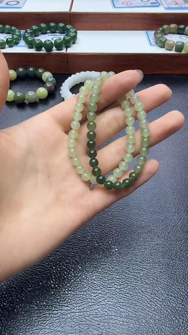 未镶嵌手串和田玉渐变冰晴水精品手串（拍一条发两条）