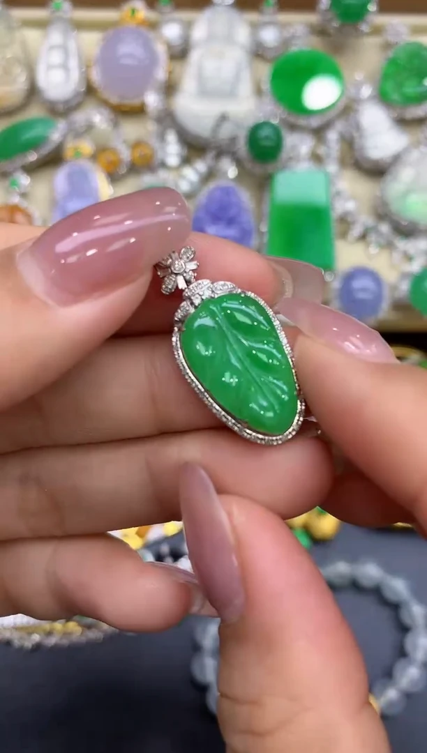 颈饰18K金镶嵌翡翠309-中国好珍宝