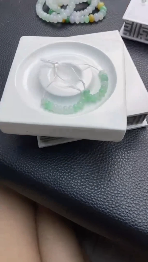 翡翠散珠4天然A货翡翠散珠