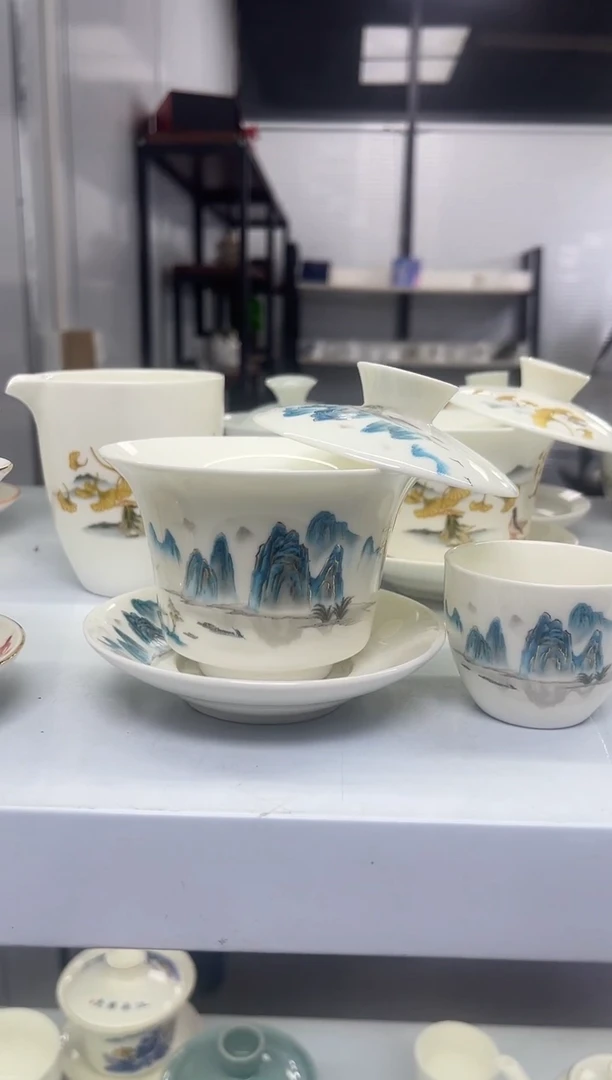 中号马蹄江湖悬停盖碗