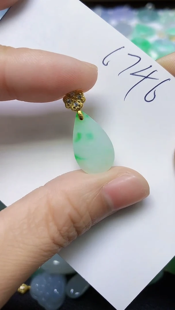 翡翠未镶嵌颈饰天然自然緬甸A貨翡翠