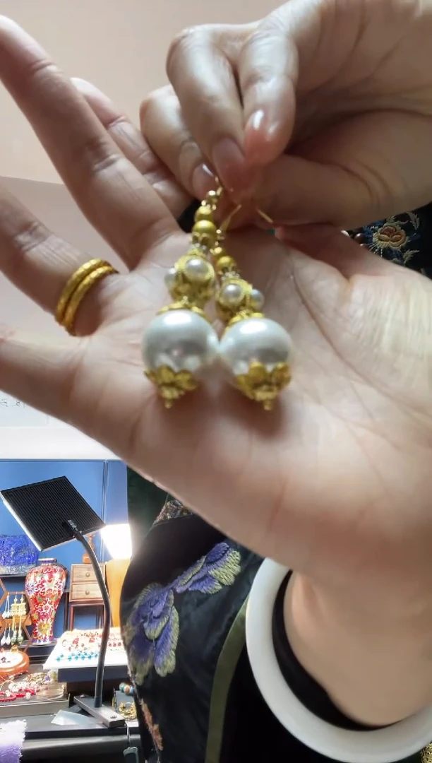 【闪购商品】臣妾做不到款耳钩