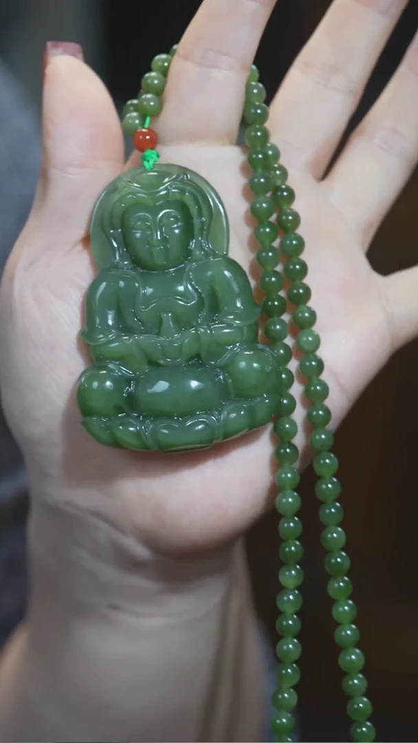 颈饰未镶嵌和田玉（碧玉）观音