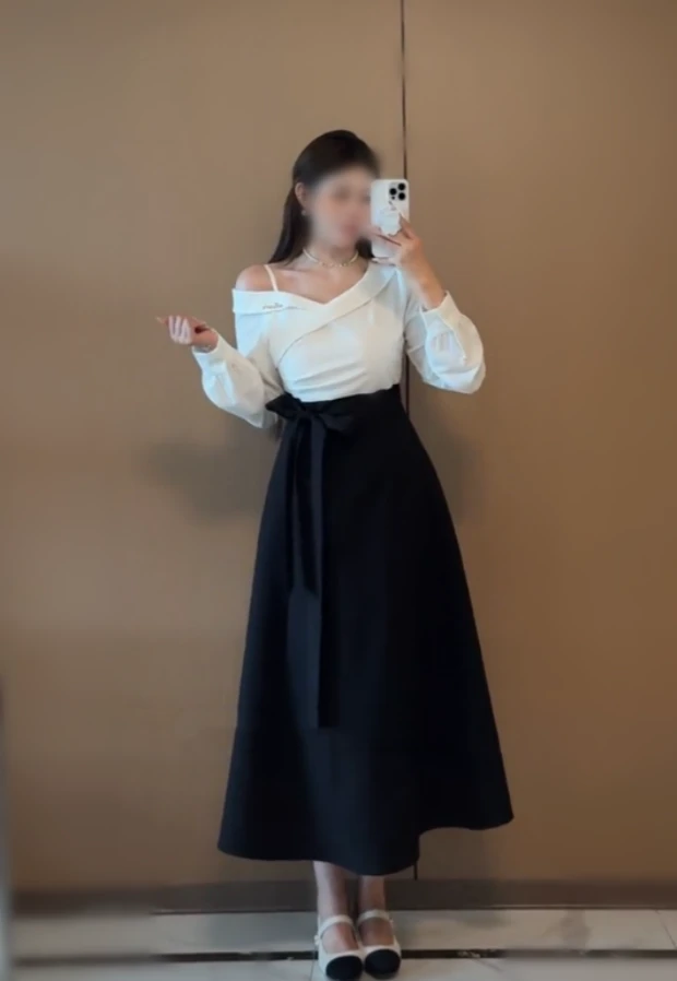 【赵露思许妍同款】斜肩上衣＋高腰半身裙两件套显瘦常规两件套秋季