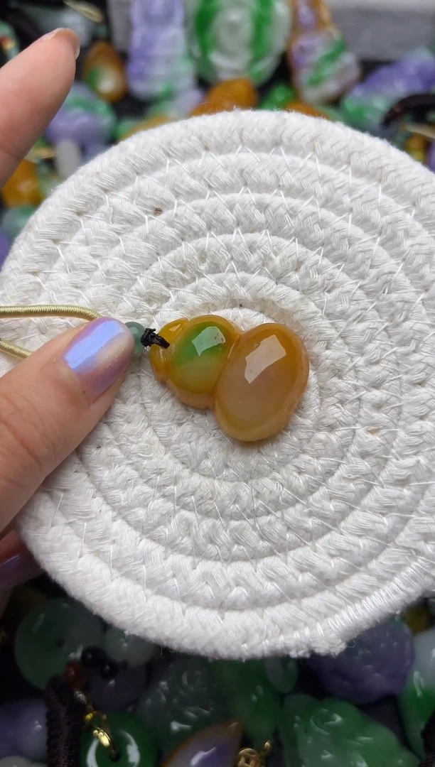 颈饰未镶嵌翡翠缅甸翡翠吊坠