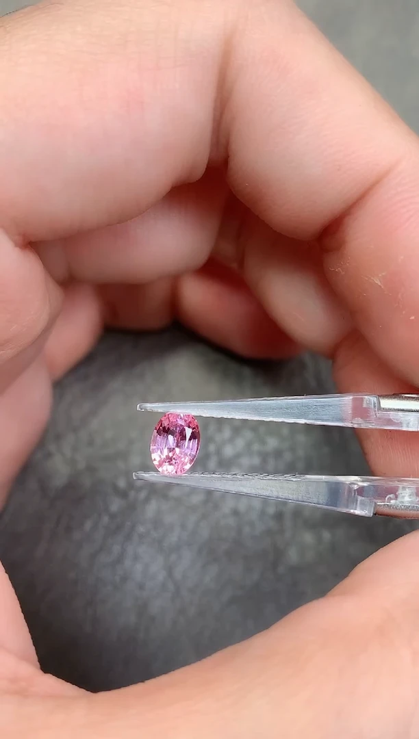 【闪购商品】尖晶石裸石未镶嵌0.85ct 椭圆 YD