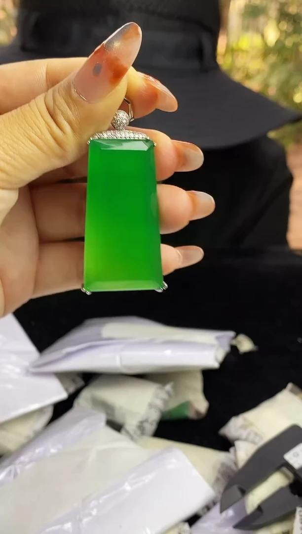 满色吊坠 所见即所得！！