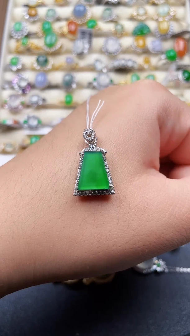 颈饰银S925镶嵌翡翠76