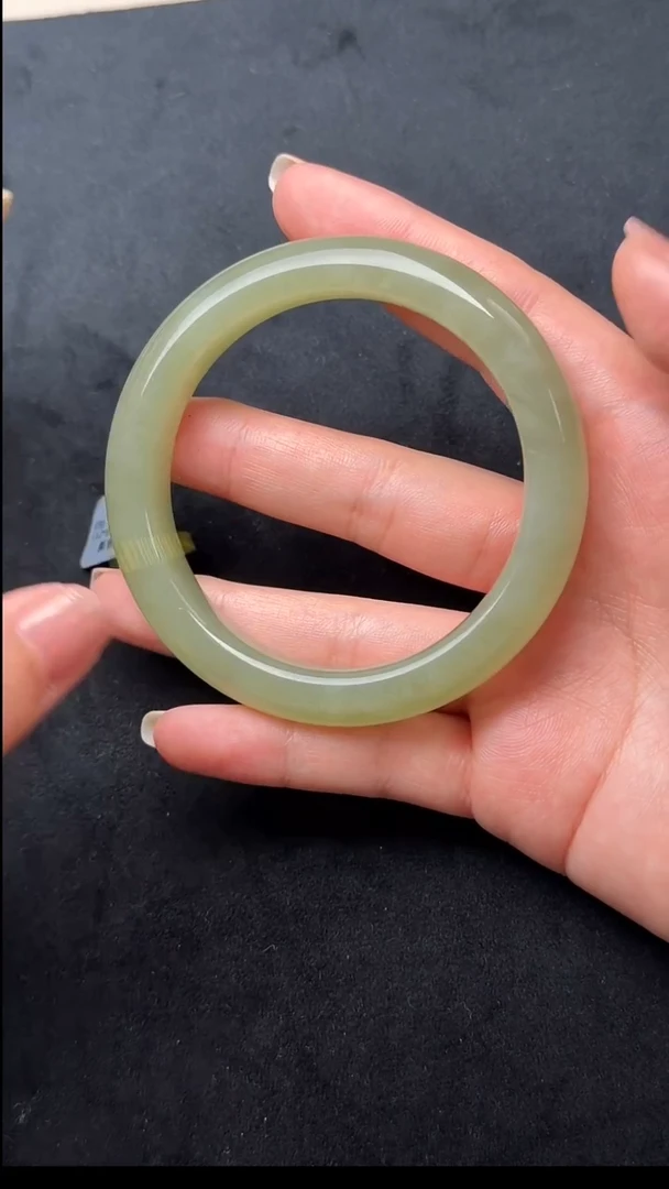 颈饰未镶嵌和田玉027-湖水绿平安镯-60.1mm-NQP60-1224