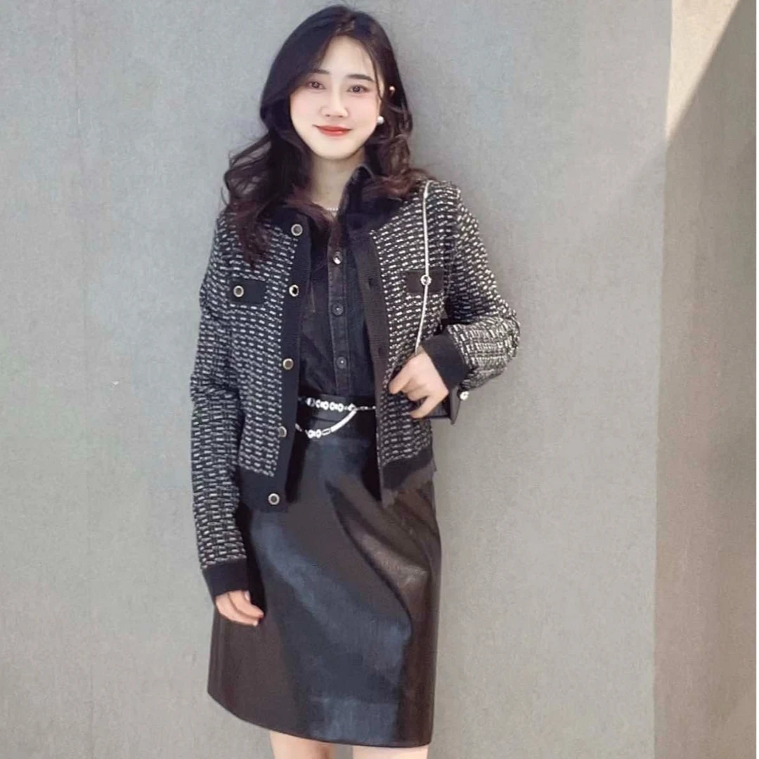 sdeer圣迪奥女装时尚气质小香风法式圆领格纹开衫针织衫S24163503