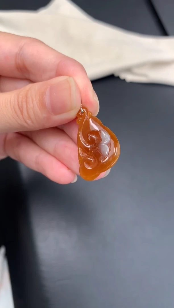 未镶嵌定制翡翠48小时鉴赏期 退货不扣服务费