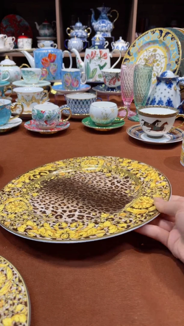 【闪购商品】瓷片豹纹黄大小盘······