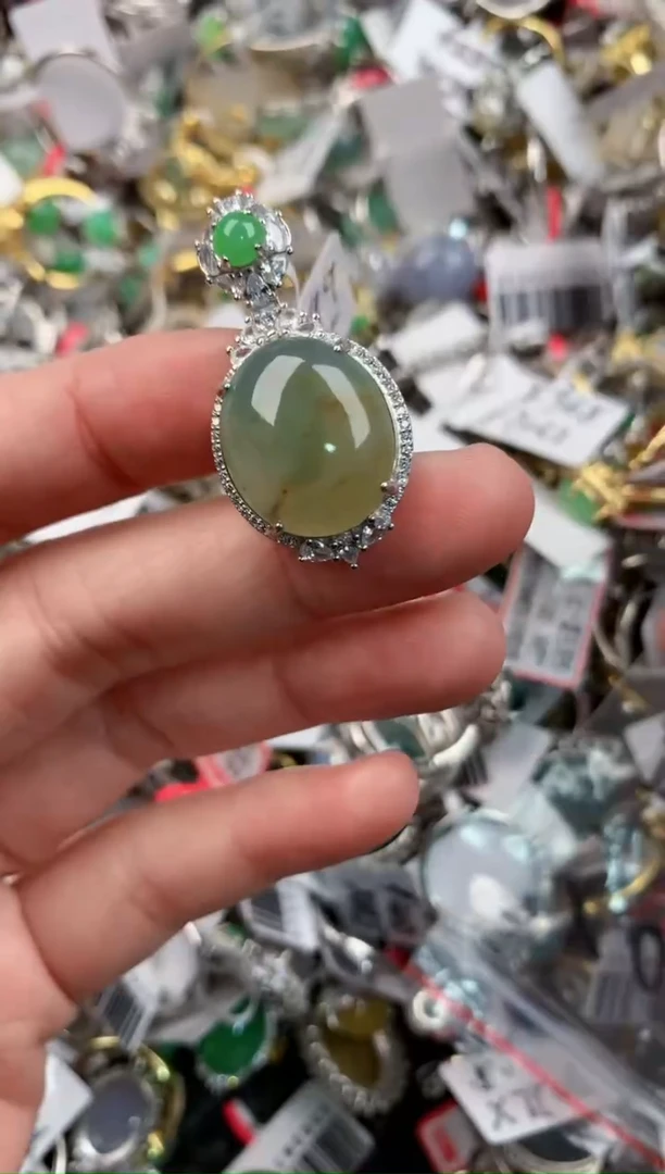 银S925镶嵌戒指翡翠666              9