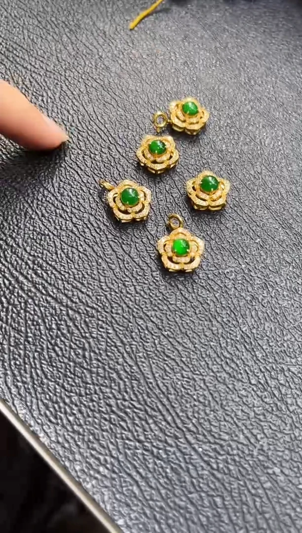 【闪购商品】翡翠颈饰银S925镶嵌0280406451多样性发一