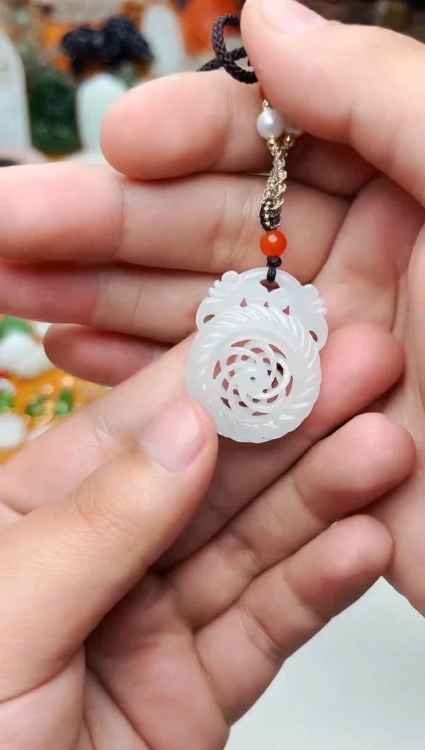 【闪购商品】和田玉颈饰未镶嵌吊坠01