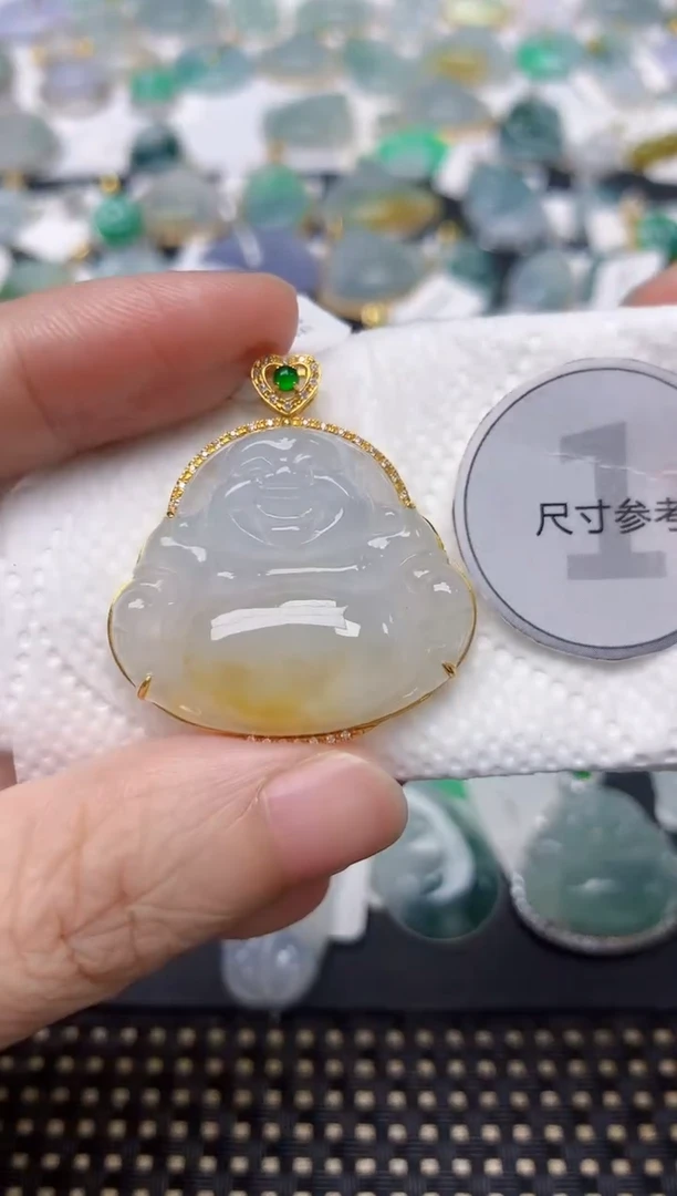 颈饰18K金镶嵌翡翠天然缅甸A货翡翠