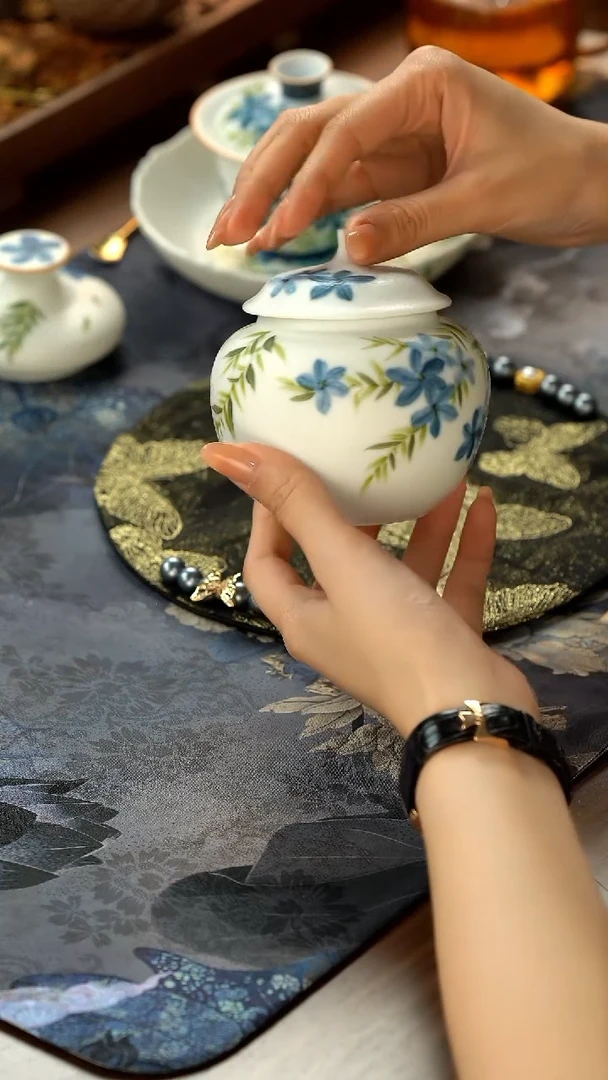 11留器茶斋高货瓷器@@LQ0530