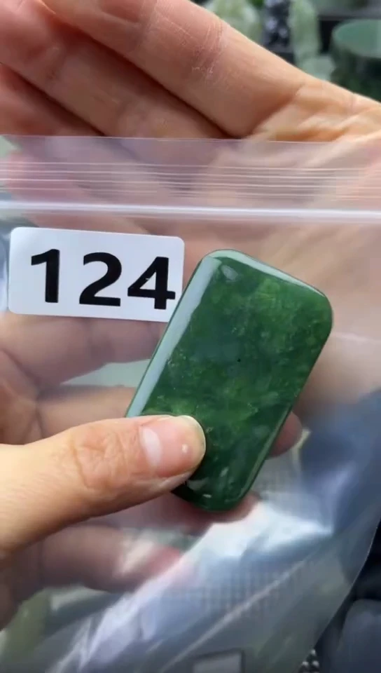 未镶嵌和田玉珠宝半成品牌子