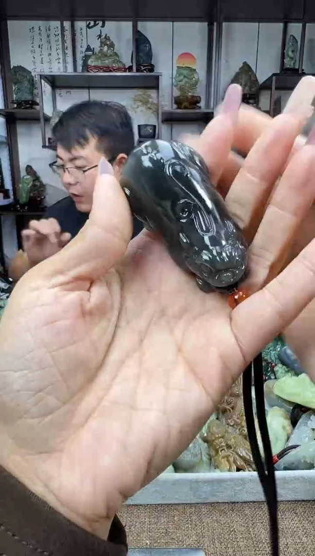 未镶嵌和田玉把件1