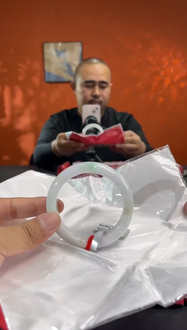 未镶嵌手镯翡翠1 55