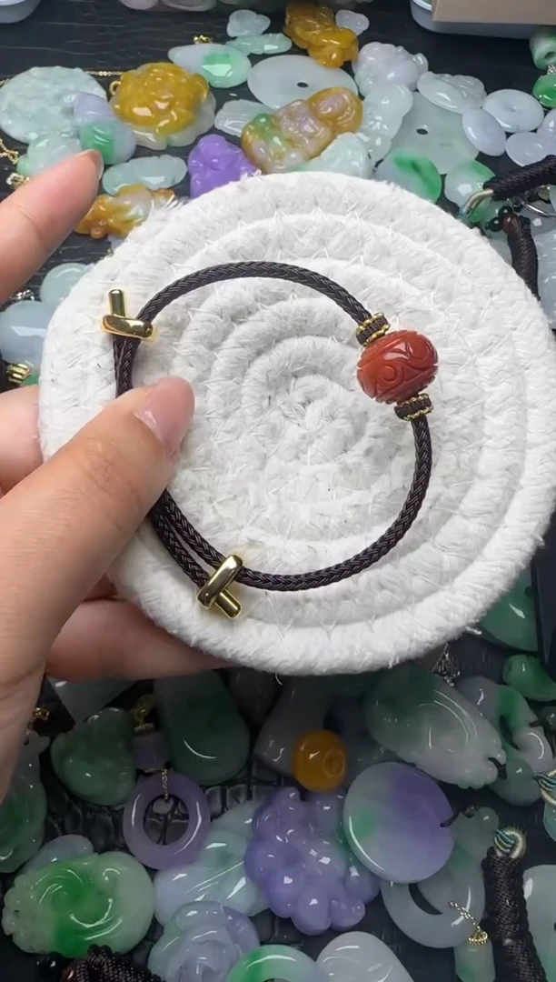 颈饰未镶嵌翡翠缅甸翡翠吊坠
