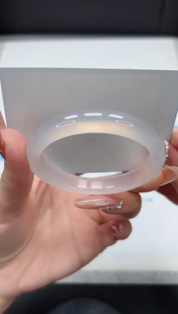 【闪购商品】石英质玉手镯未镶嵌296/荔枝55