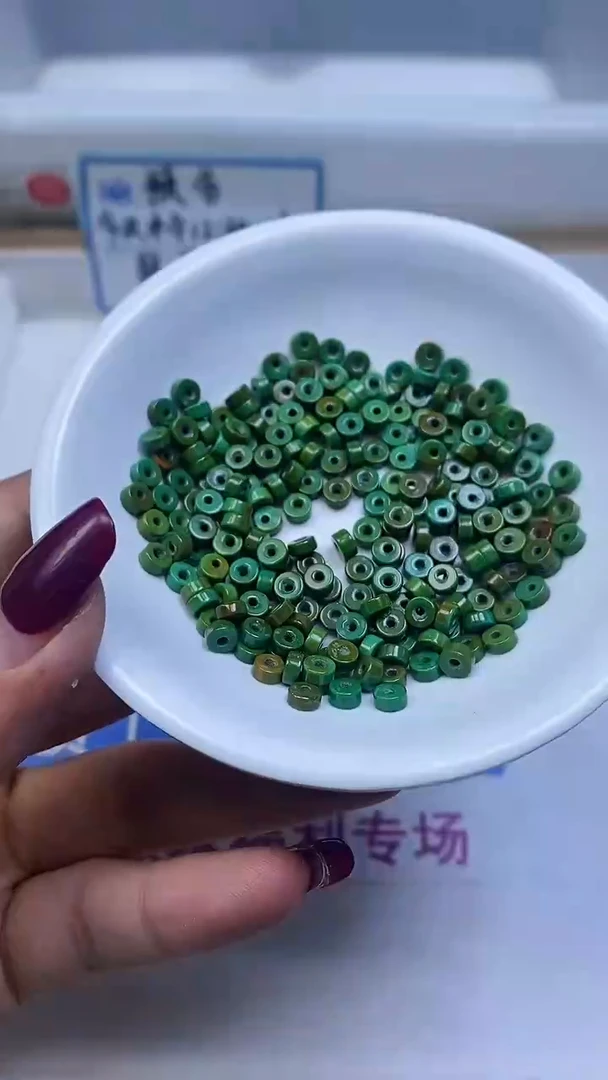 未镶嵌玛瑙手饰B609 黄皮绿 淞直切2*4mm30个8.8元