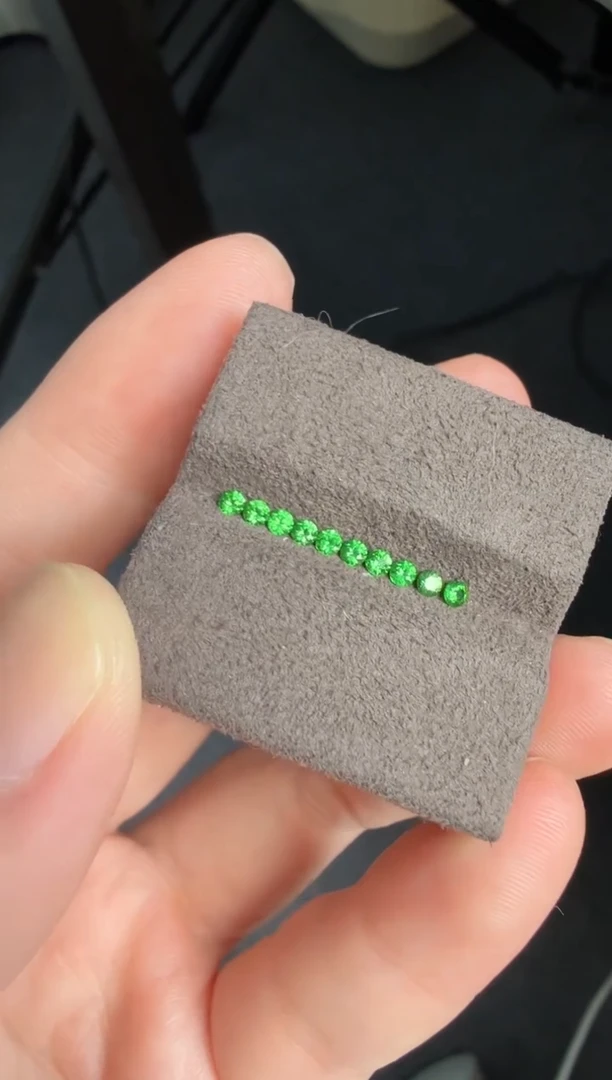 未镶嵌裸石石榴石（沙弗莱）ct-A503-10P