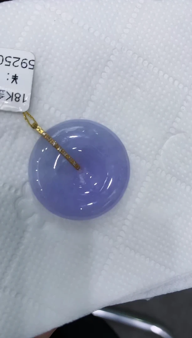 翡翠18K金镶嵌颈饰111111111111