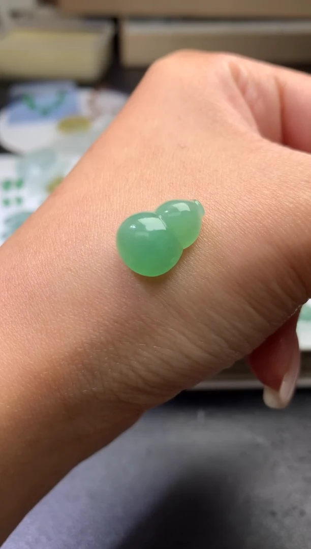 未镶嵌定制翡翠毛货 15-10.6-5.7