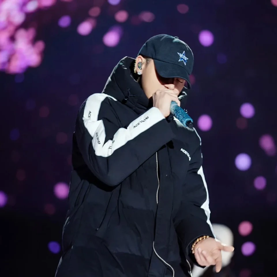 黄子韬同款YKYB新款鸭绒设计感高级中长款保暖羽绒服Y1ABYR068