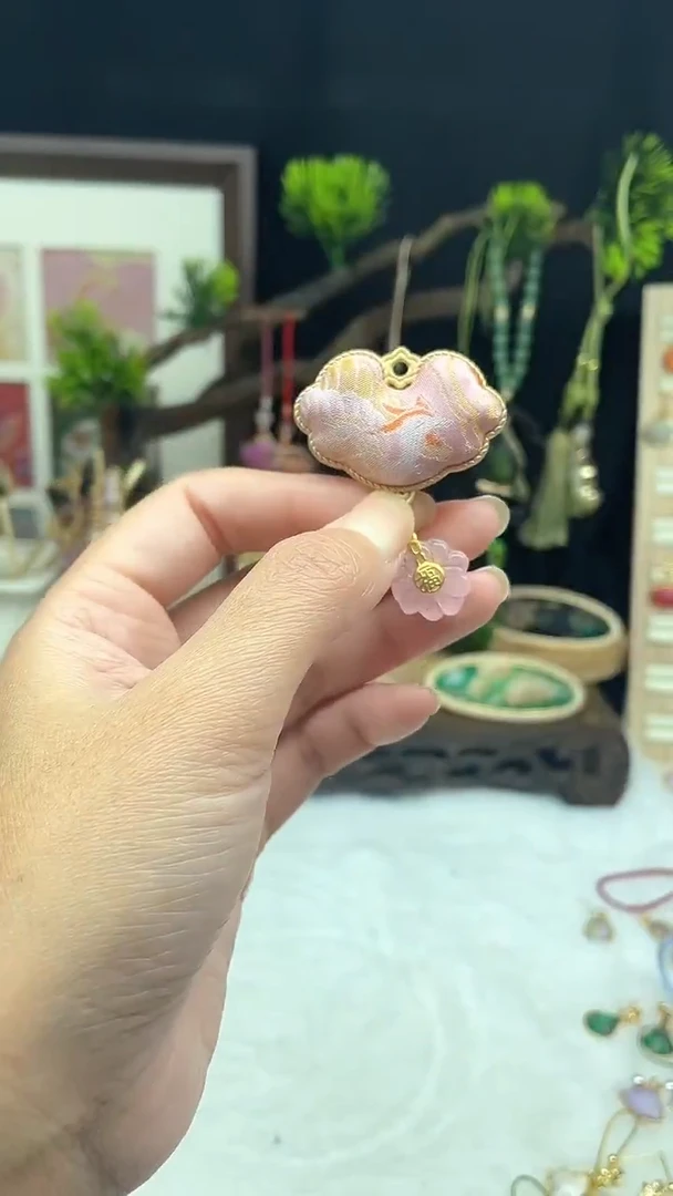 铁合金皮质非遗宋锦 匠心闪购