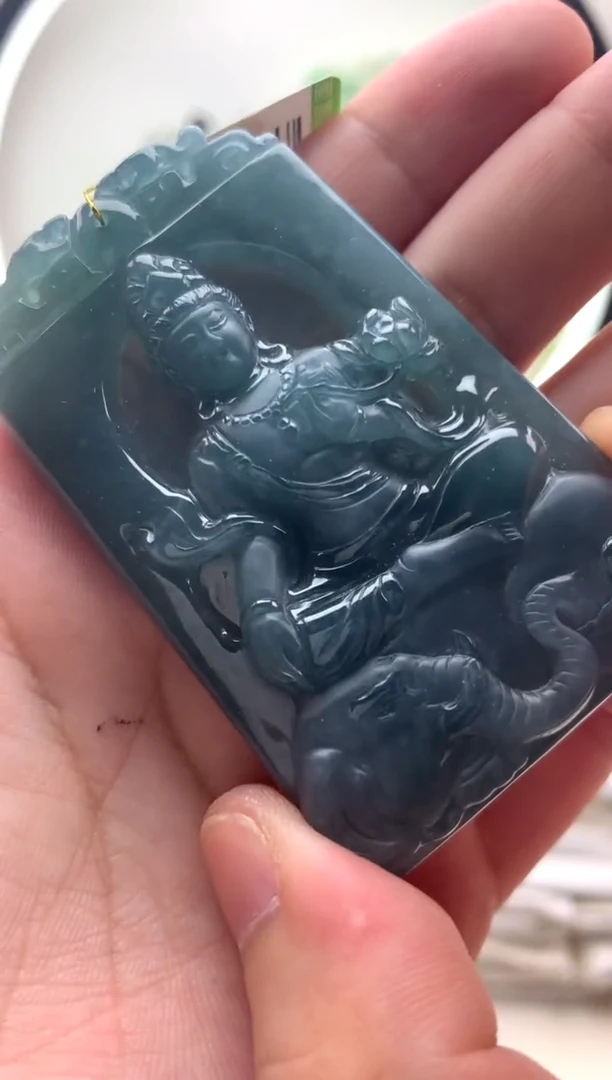 颈饰未镶嵌翡翠普贤
