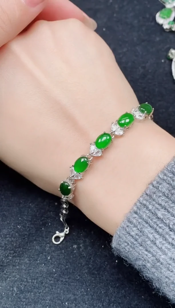 颈饰未镶嵌翡翠天然A货翡翠 保A保真