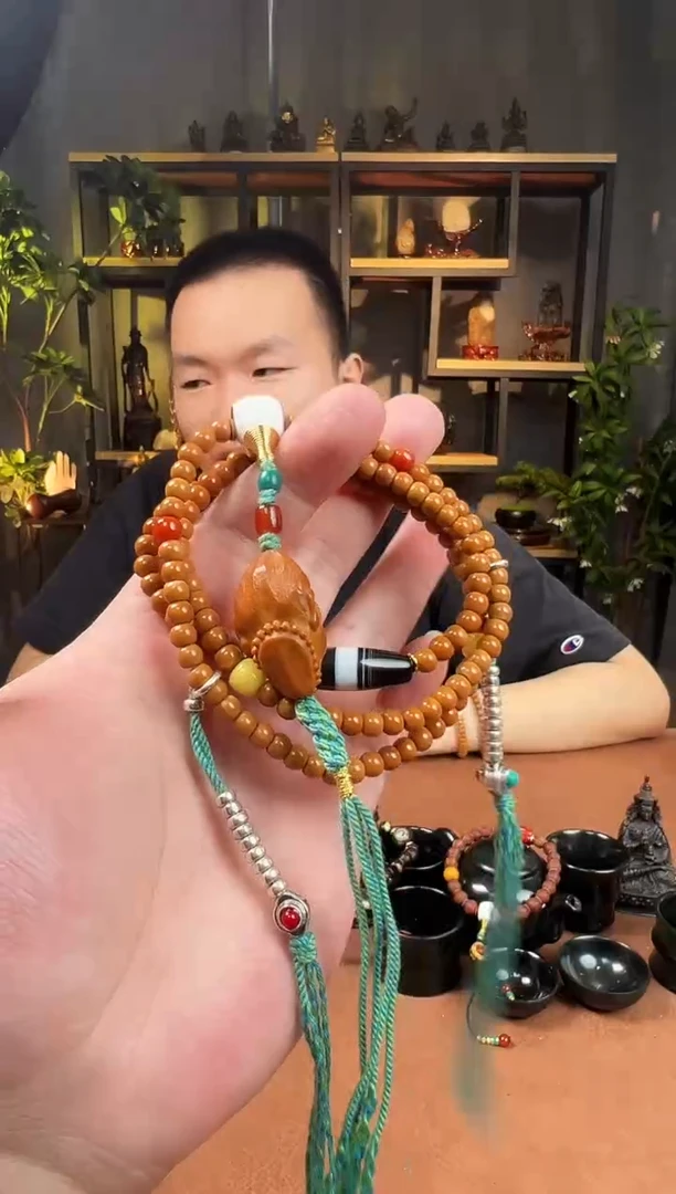 手串橄榄核未镶嵌木带宝串