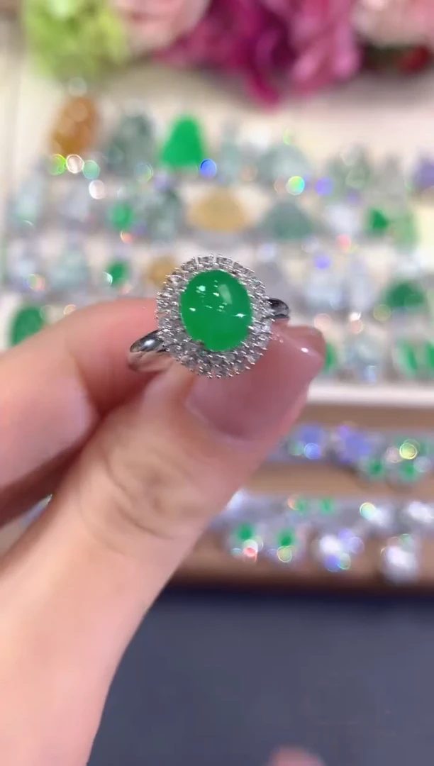 18K金镶嵌戒指翡翠a150